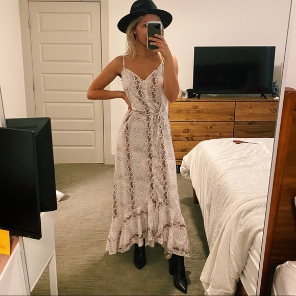 Lulus Dresses & Skirts - snakeskin white and tan maxi dress